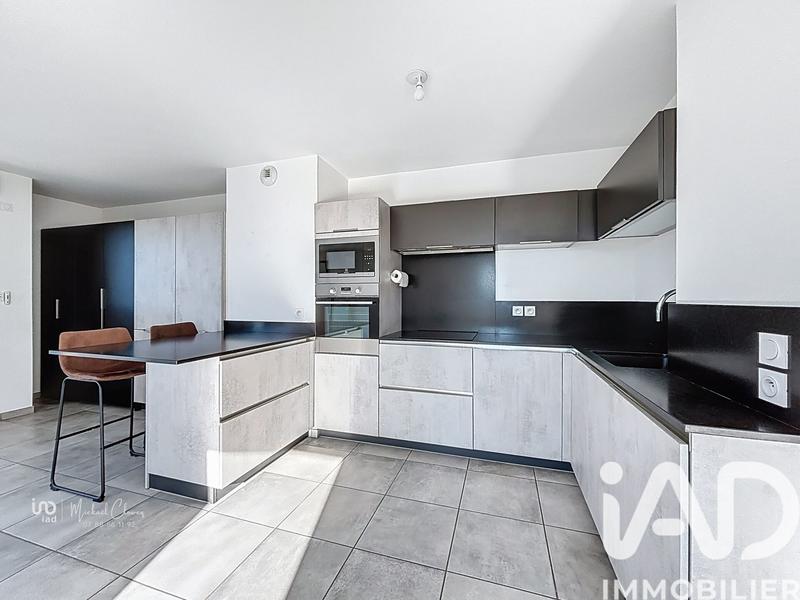 Appartement - 81 m² - 3 pièces