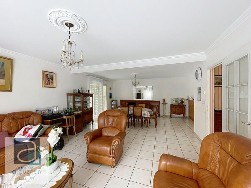 Maison - 171 m² - 5 pièces