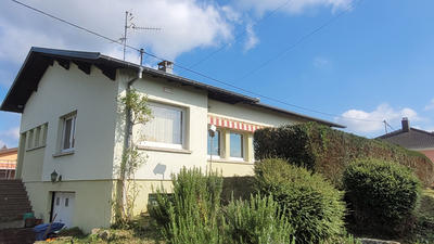 Maison - 90 m² - 5 pièces