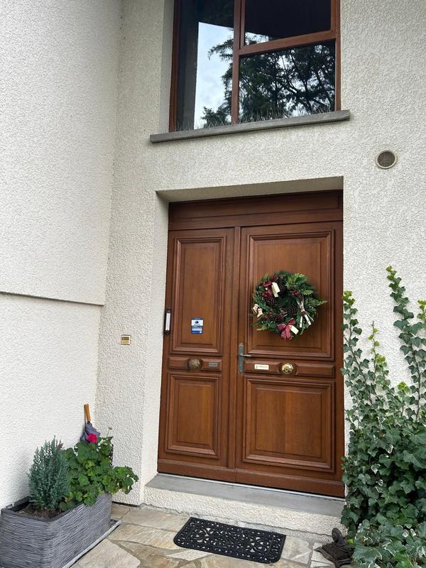 Maison - 320 m² - 10 pièces