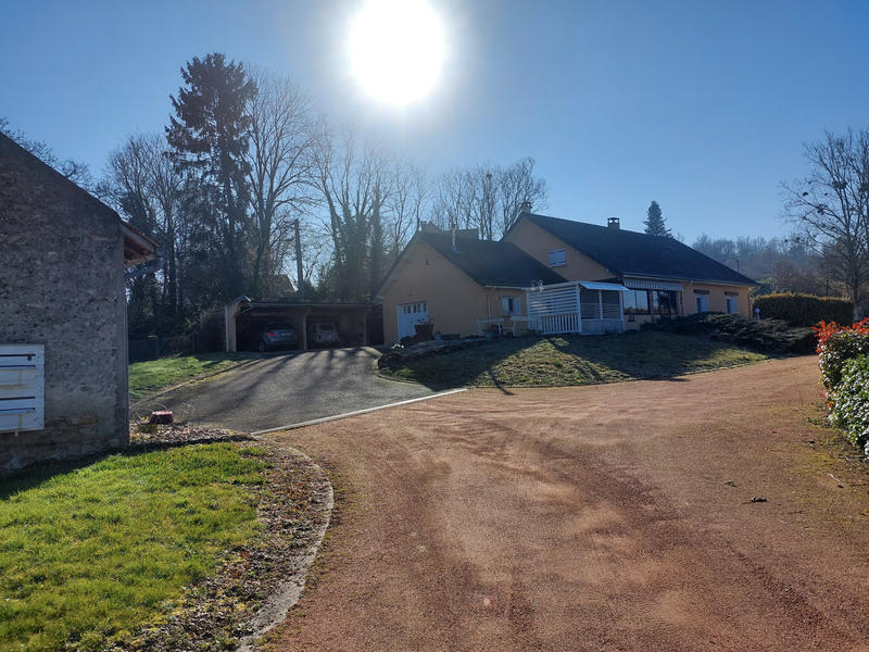 Maison - 140 m² - 6 pièces