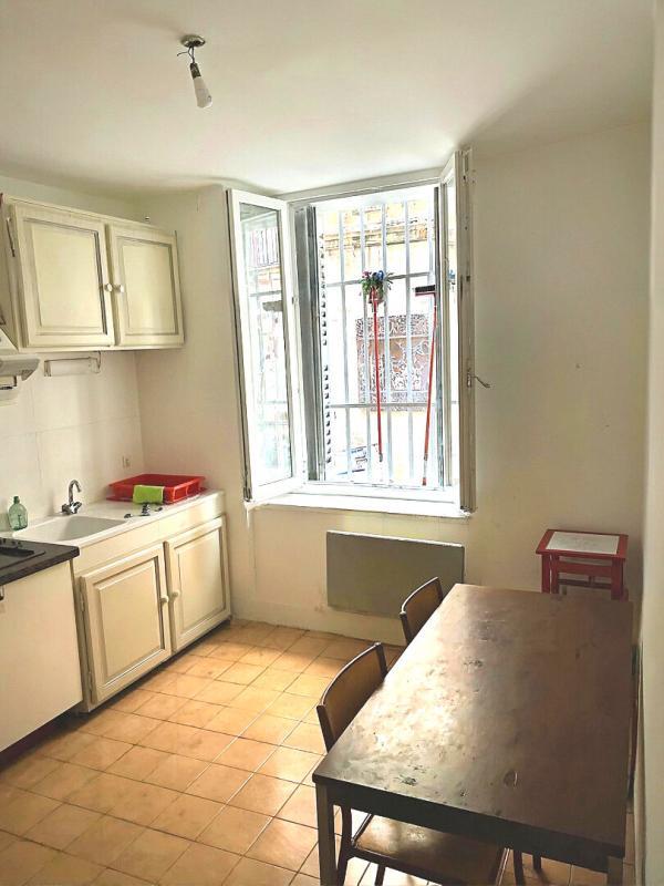 Immeuble - 225 m² - 18 pièces