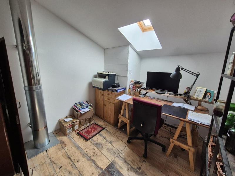 Maison - 93 m² - 5 pièces