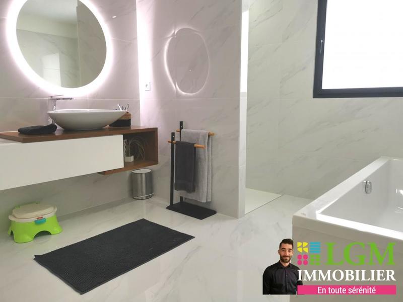 Villa - 183 m² - 6 pièces