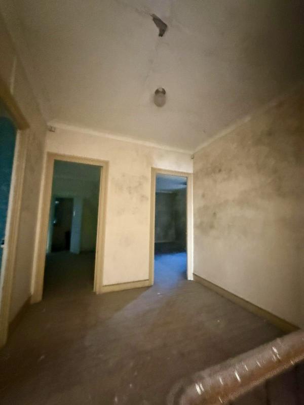 Maison - 250 m² - 5 pièces