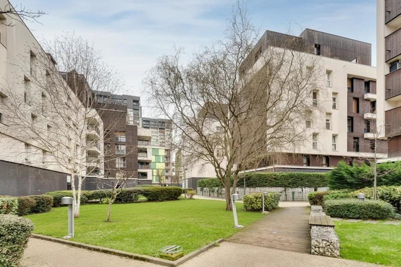 Studio - 32 m² - 1 pièce