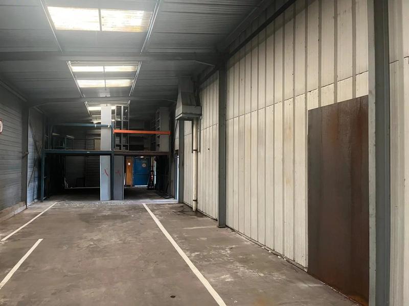 Entrepôt - 400 m²