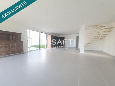 Maison - 150 m² - 5 pièces