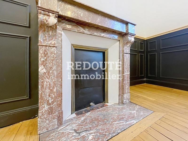 Appartement - 80 m² - 5 pièces