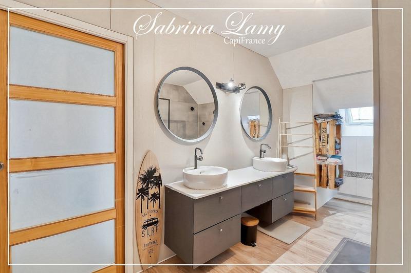 Pavillon - 142 m² - 5 pièces