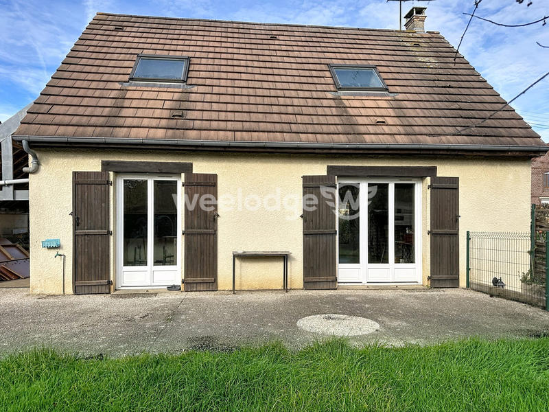 Maison - 90 m² - 6 pièces