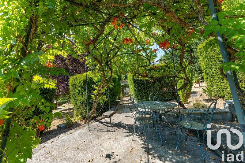 Maison - 189 m² - 7 pièces