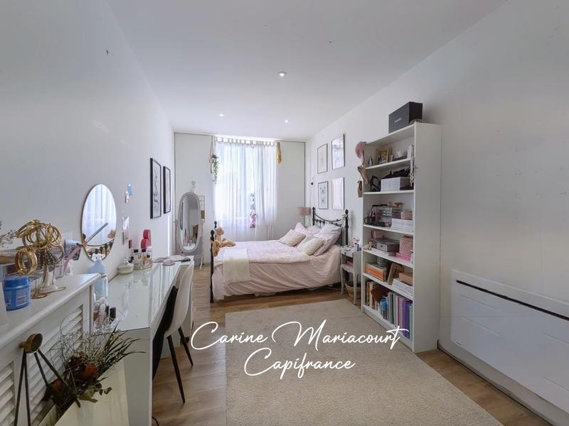 Maison bourgeoise - 238 m² - 9 pièces