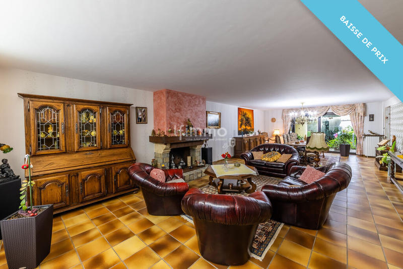 Maison - 270 m² - 5 pièces