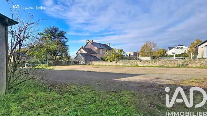 Maison - 350 m² - 2 pièces