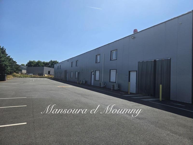 Immeuble - 2 100 m²