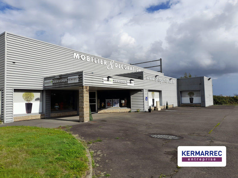 Local commercial - 2 750 m²