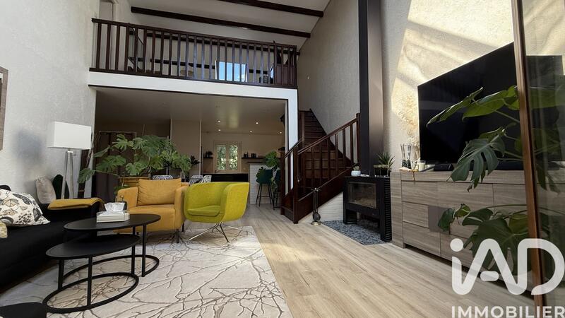 Maison - 141 m² - 5 pièces