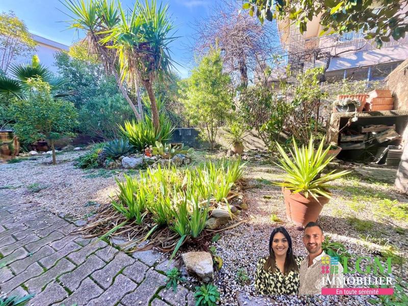 Villa - 200 m² - 8 pièces