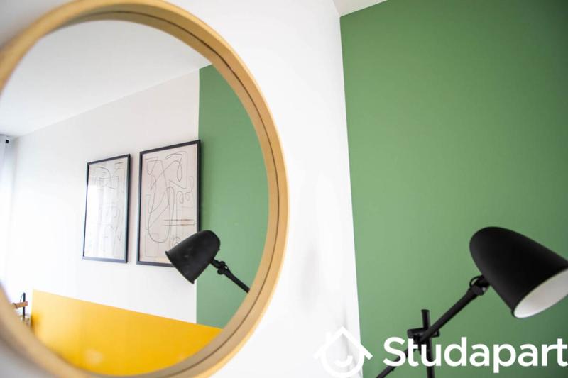 Chambre - 11 m² - 1 pièce