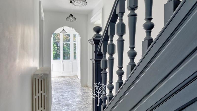 Villa - 336 m² - 13 pièces