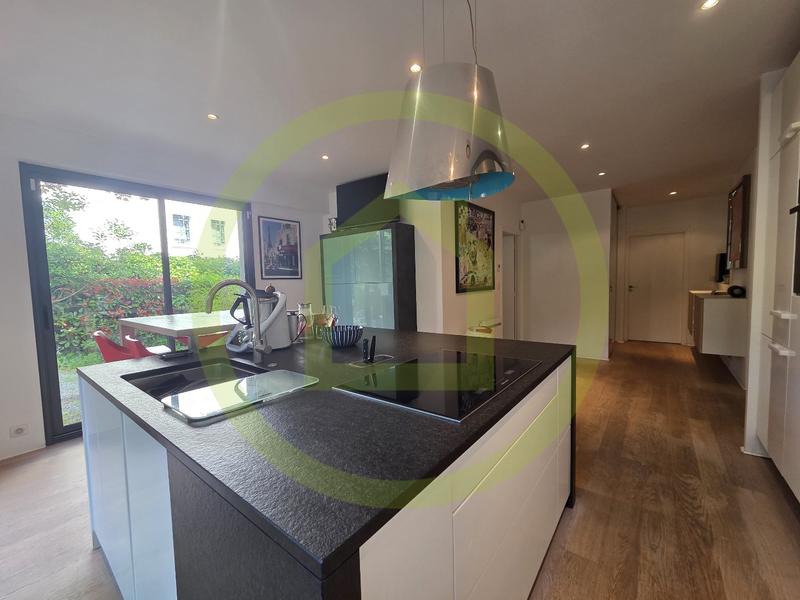 Maison - 168 m² - 6 pièces