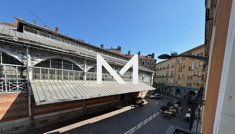 Appartement - 152 m² - 4 pièces