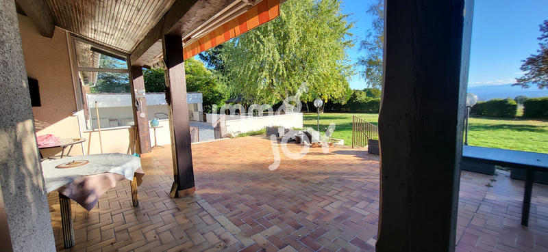 Maison - 180 m² - 5 pièces