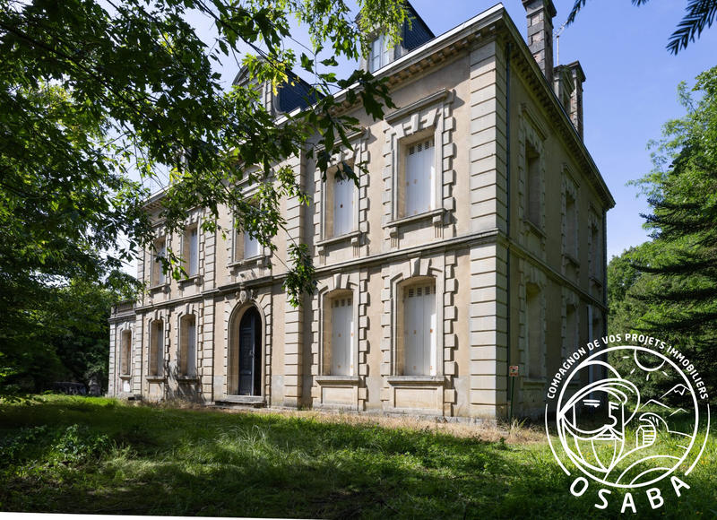 Château - 640 m² - 24 pièces