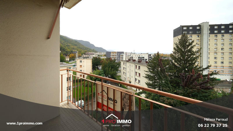 Appartement - 70 m² - 4 pièces