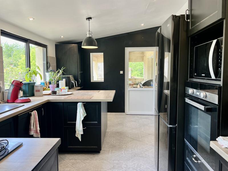 Maison traditionnelle - 222 m² - 6 pièces