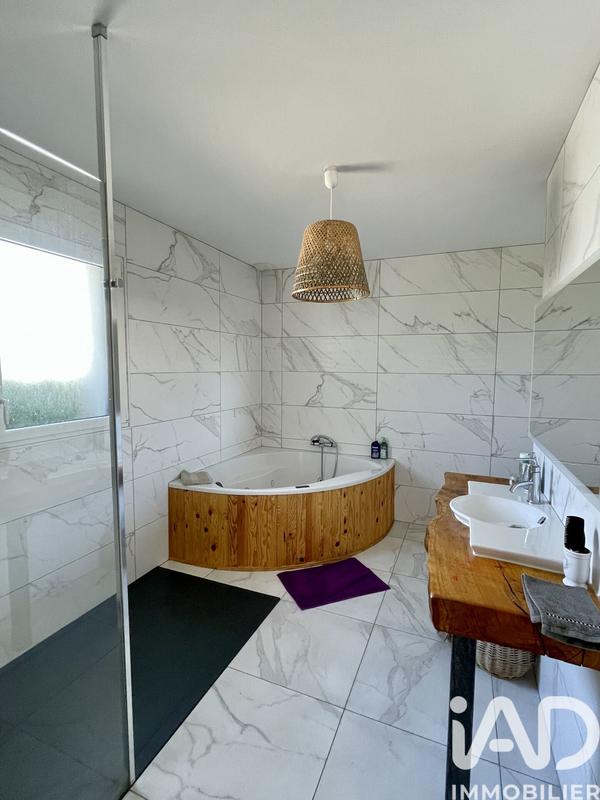 Maison - 94 m² - 4 pièces