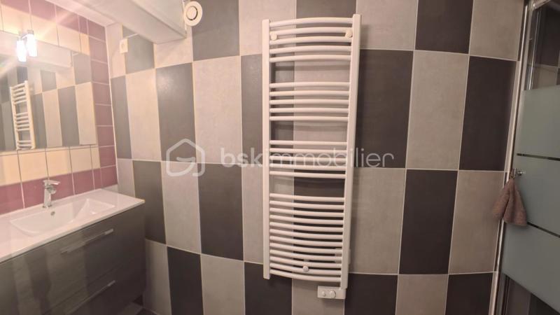 Maison traditionnelle - 165 m² - 5 pièces