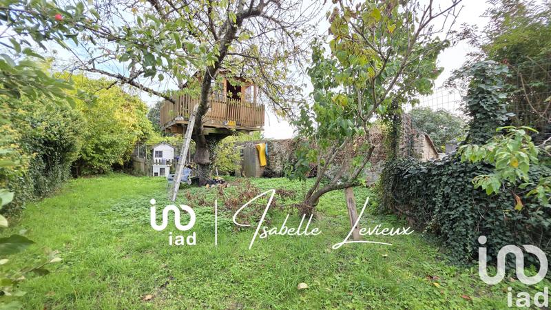 Maison - 200 m² - 8 pièces