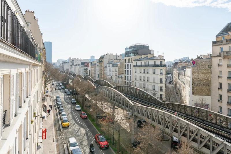 Studio - 47 m² - 2 pièces