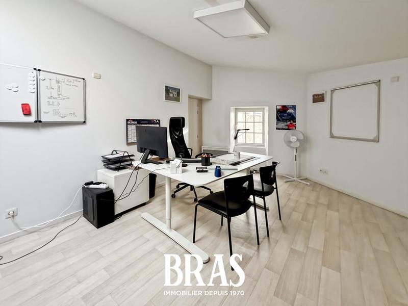 Local commercial - 237 m²