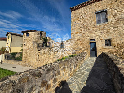 Maison - 120 m² - 4 pièces