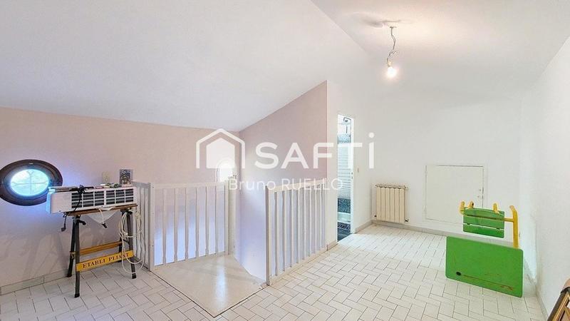 Maison - 159 m² - 6 pièces