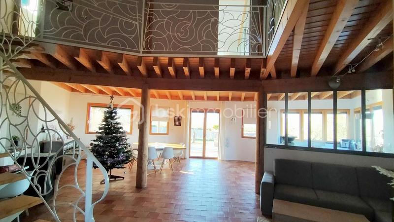 Maison - 123 m² - 6 pièces