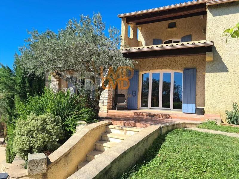 Maison - 155 m² - 7 pièces