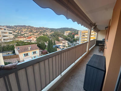 Appartement - 77 m² - 3 pièces