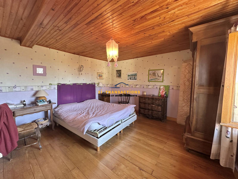 Ferme - 247 m² - 10 pièces