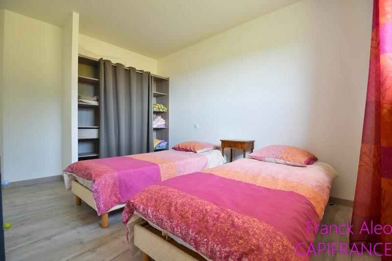 Maison - 102 m² - 4 pièces