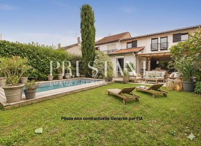 Maison - 195 m² - 8 pièces