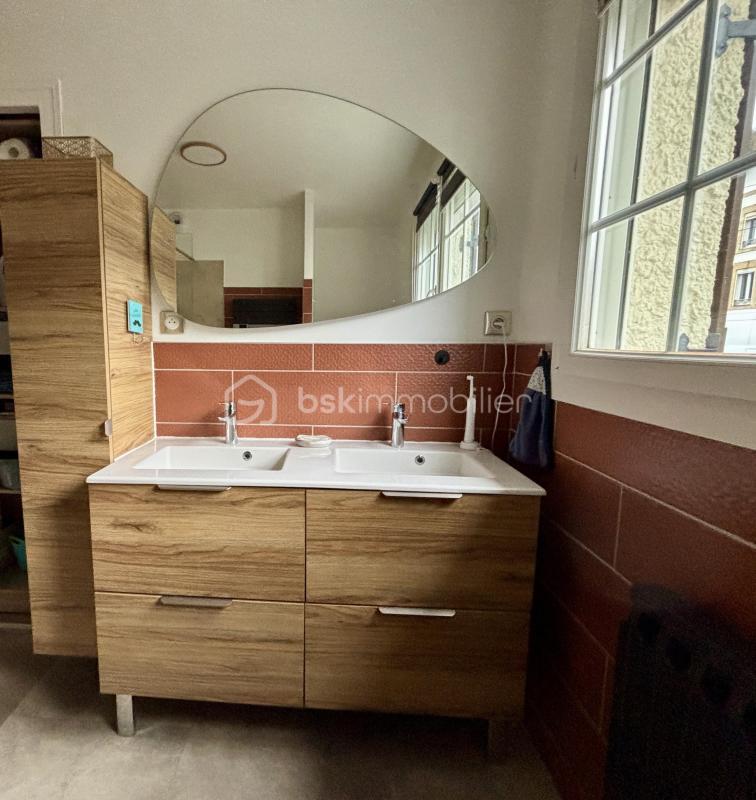 Maison - 121 m² - 5 pièces