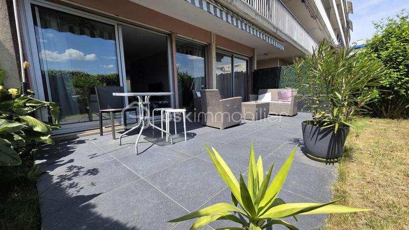 Appartement - 75 m² - 3 pièces