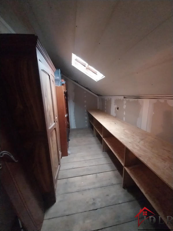 Propriété - 100 m² - 5 pièces