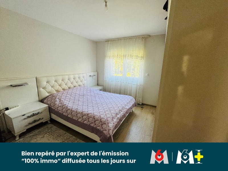 Maison - 235 m² - 11 pièces