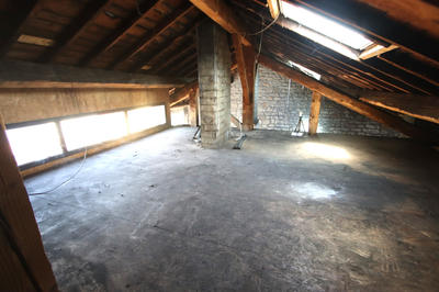 Appartement - 165 m² - 1 pièce