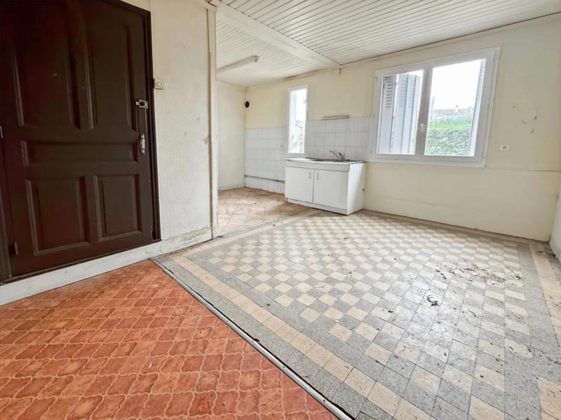 Propriété - 210 m² - 8 pièces